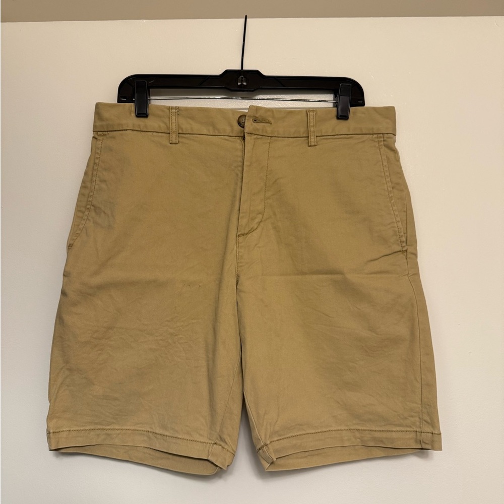 Old Navy Men's Khaki Flat Front Shorts